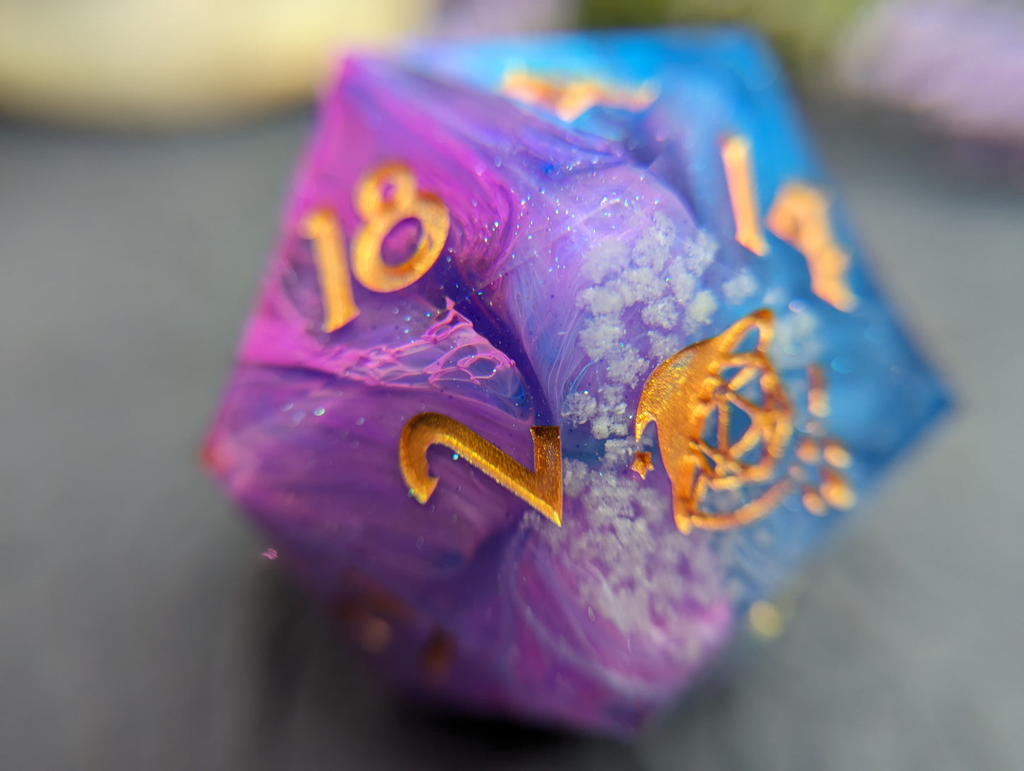 Stardust - 40mm Chonk d20 Single Dice