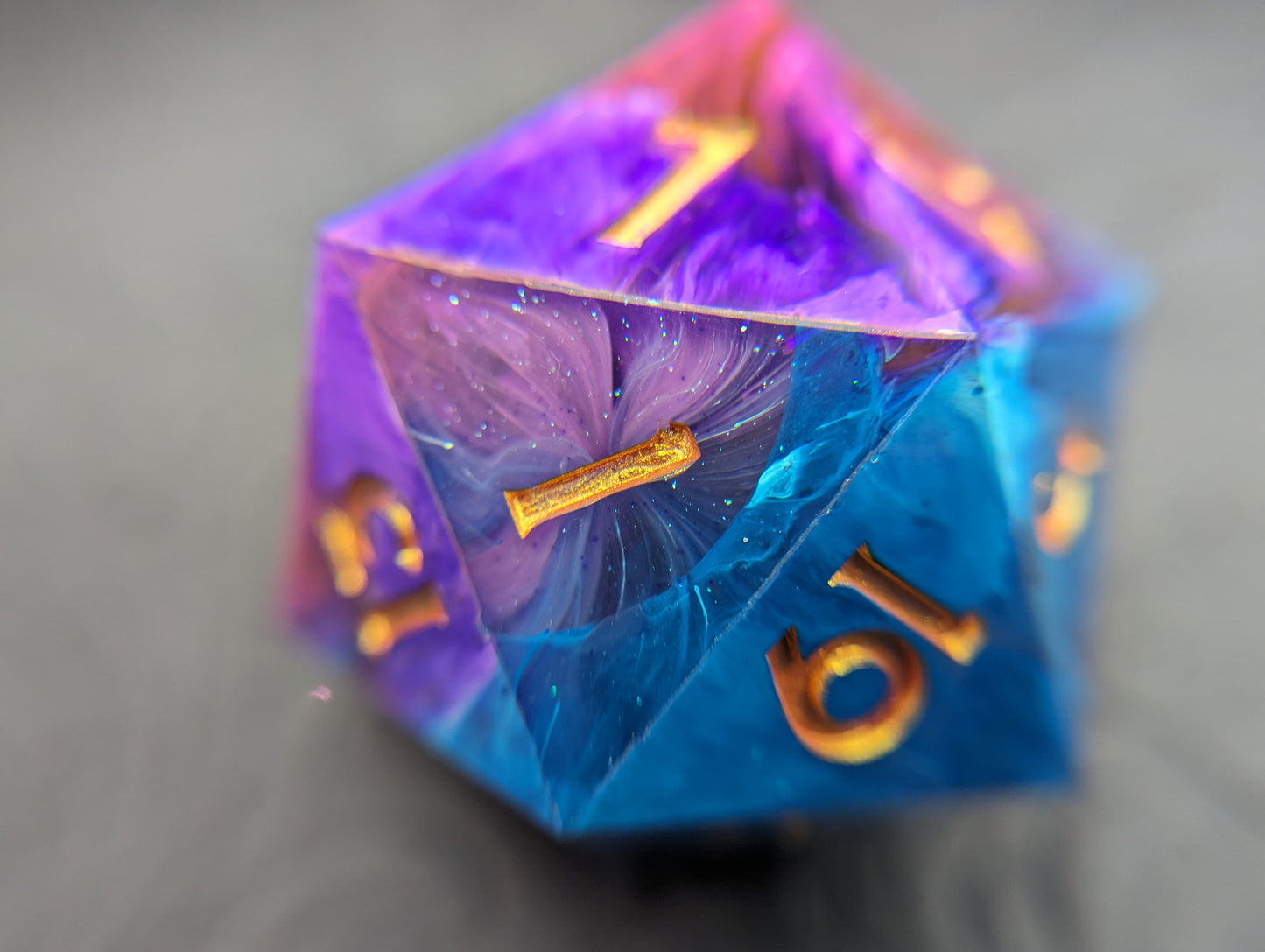 Stardust - 40mm Chonk d20 Single Dice