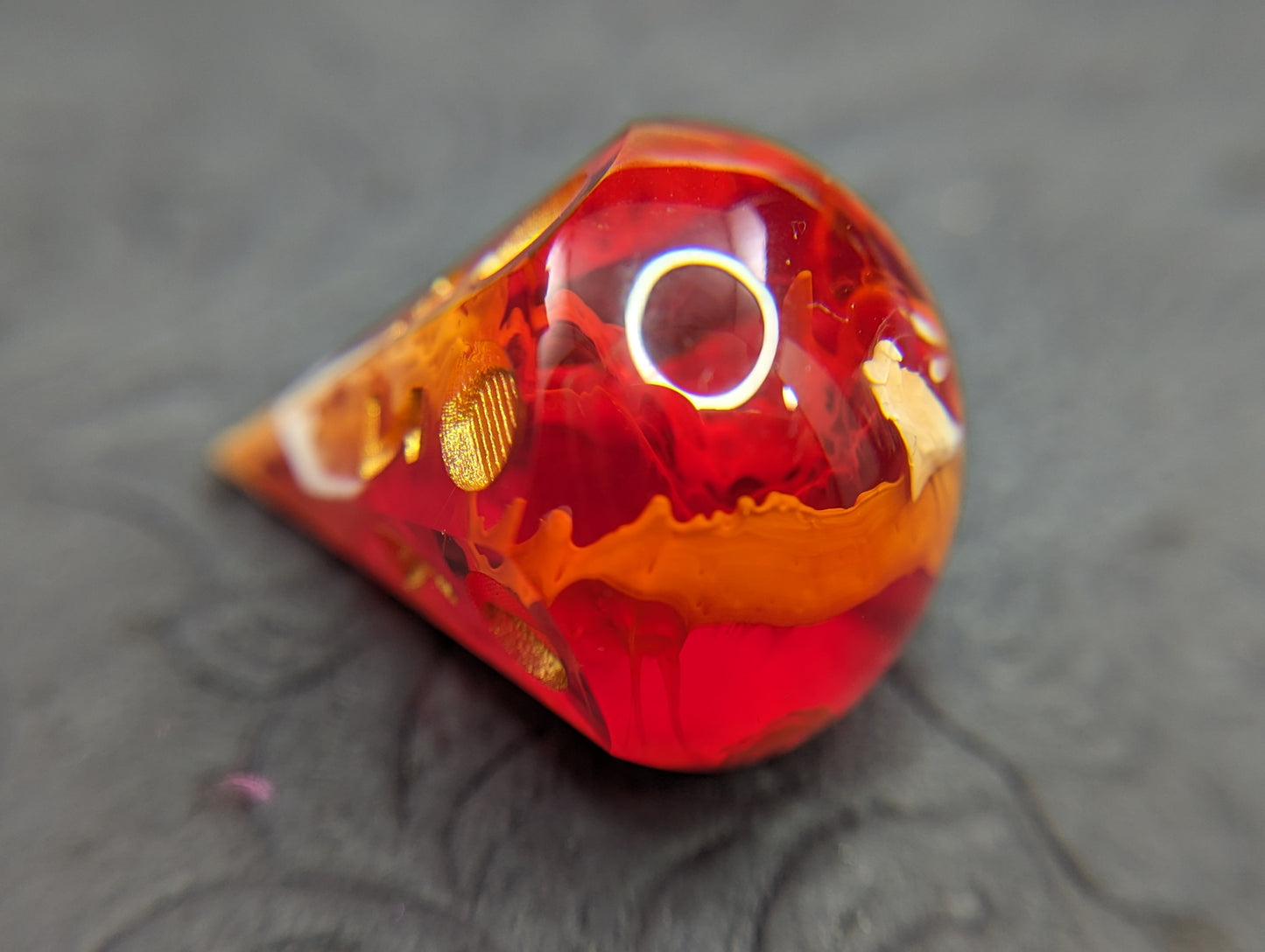 Thai Tea - Moon Phase d8 Single Dice