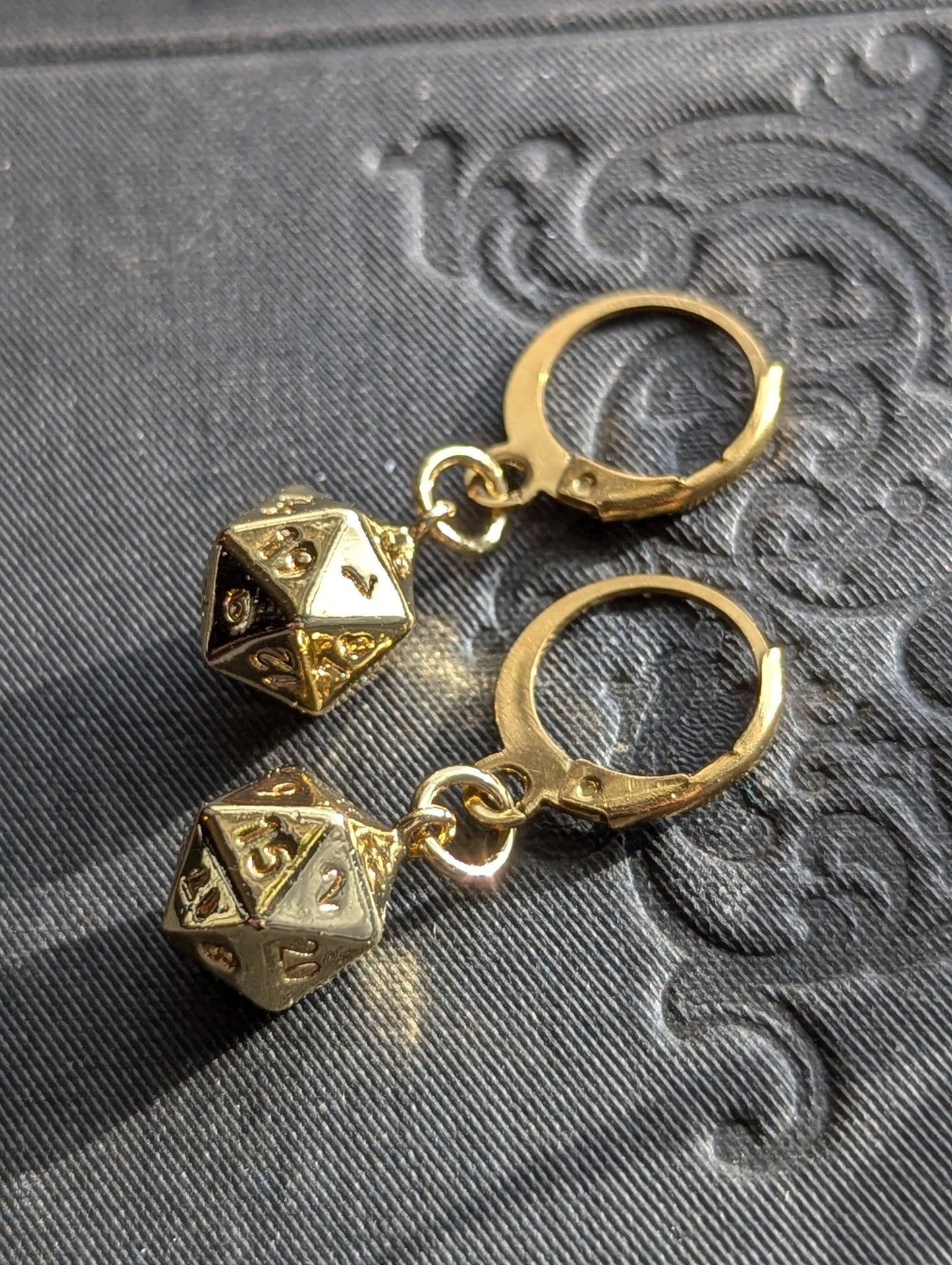 d20 Huggie Earrings (Gold)