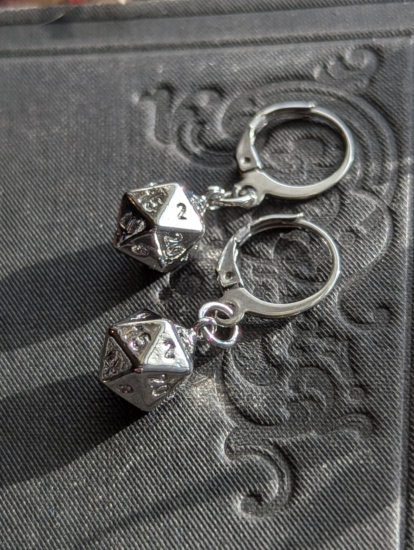d20 Huggie Earrings (Silver)