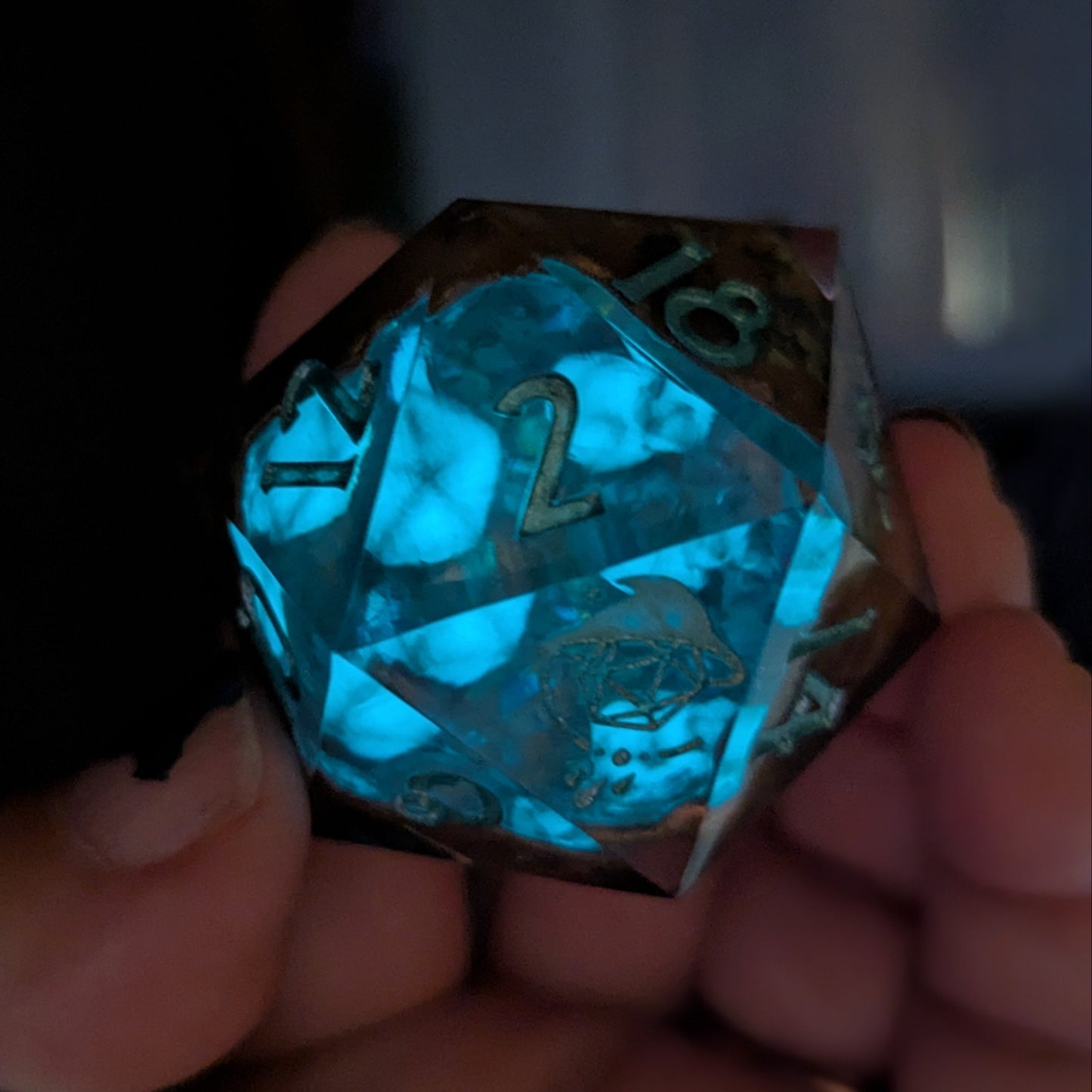 Dungeon Geode (Boulder Opal) - 40mm Chonk d20 Single Dice