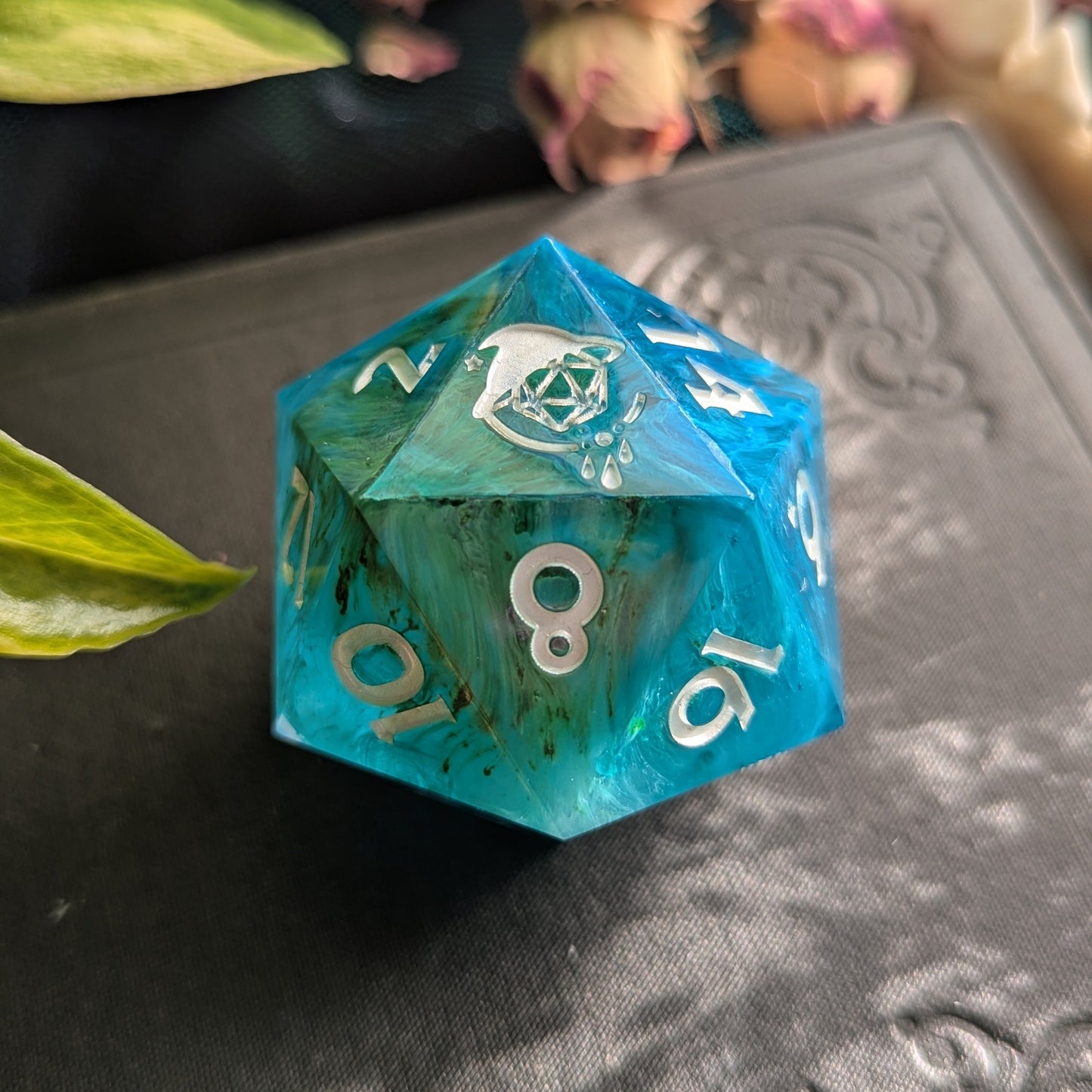 Tidepool - 40mm Chonk d20 Single Dice