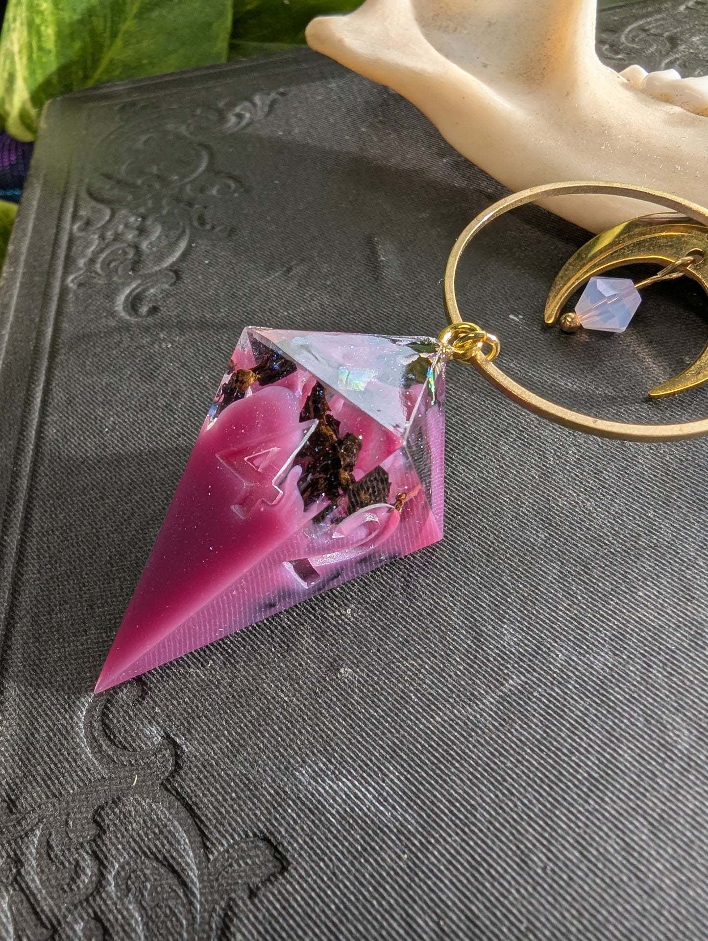 Huckleberry Tea & Crystal d4 Dice Necklace