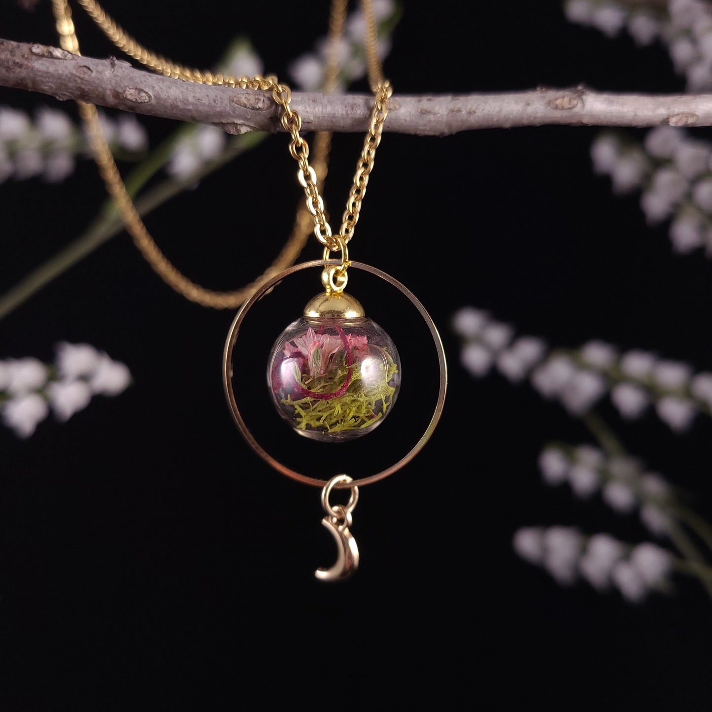Druidcraft: Sea Lavender & Moss Necklace